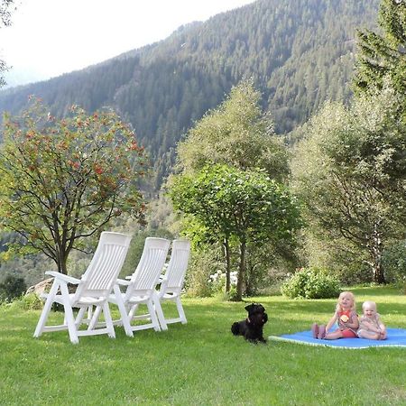 Kuehlerhof Aparthotel Anterselva di Mezzo Bagian luar foto
