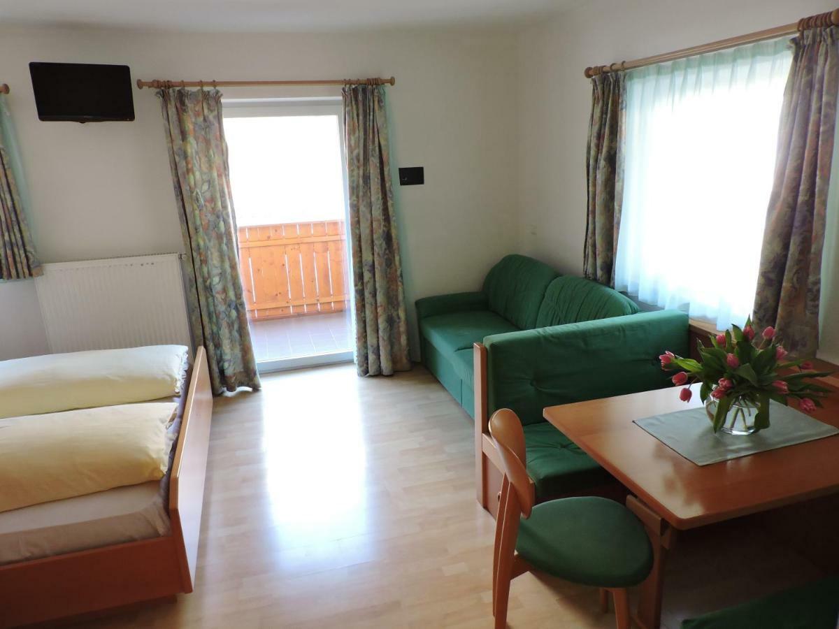 Kuehlerhof Aparthotel Anterselva di Mezzo Bagian luar foto