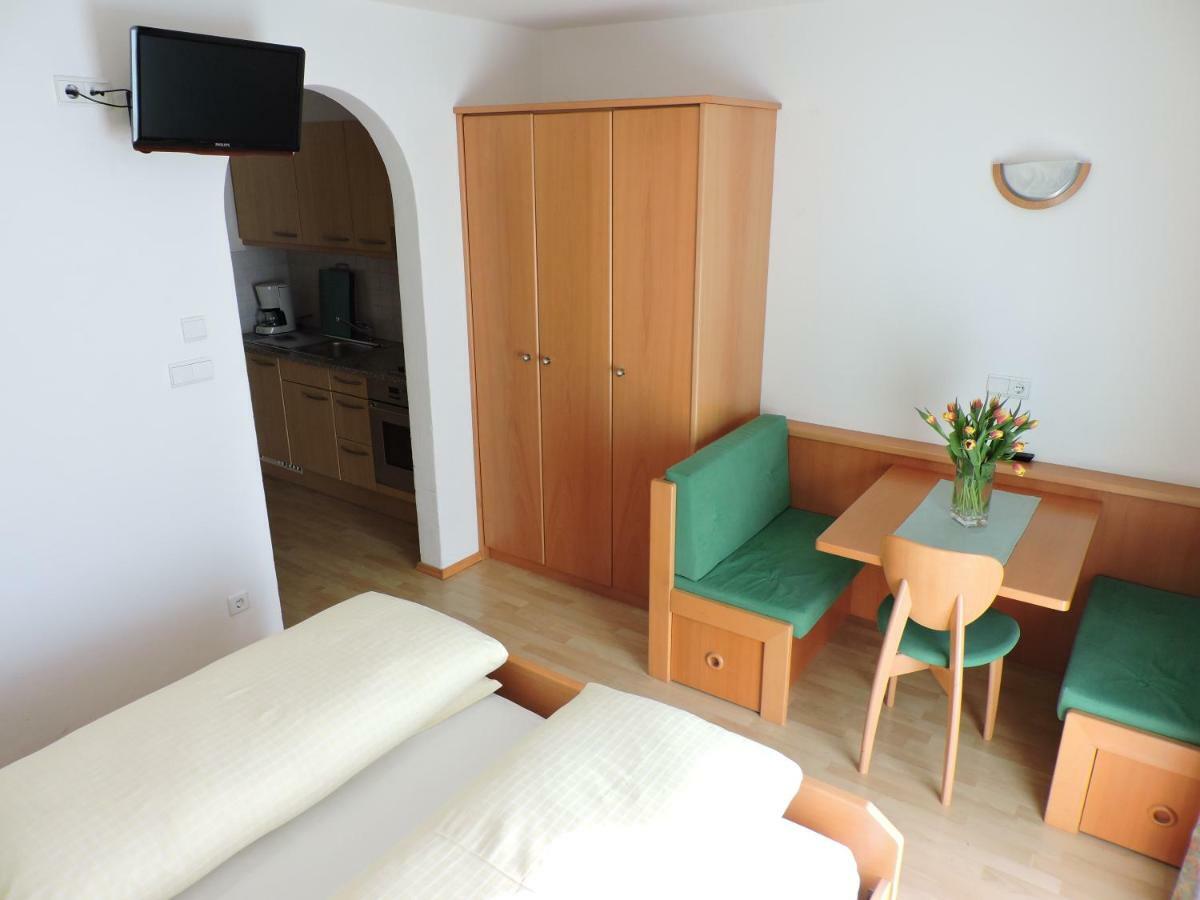 Kuehlerhof Aparthotel Anterselva di Mezzo Bagian luar foto