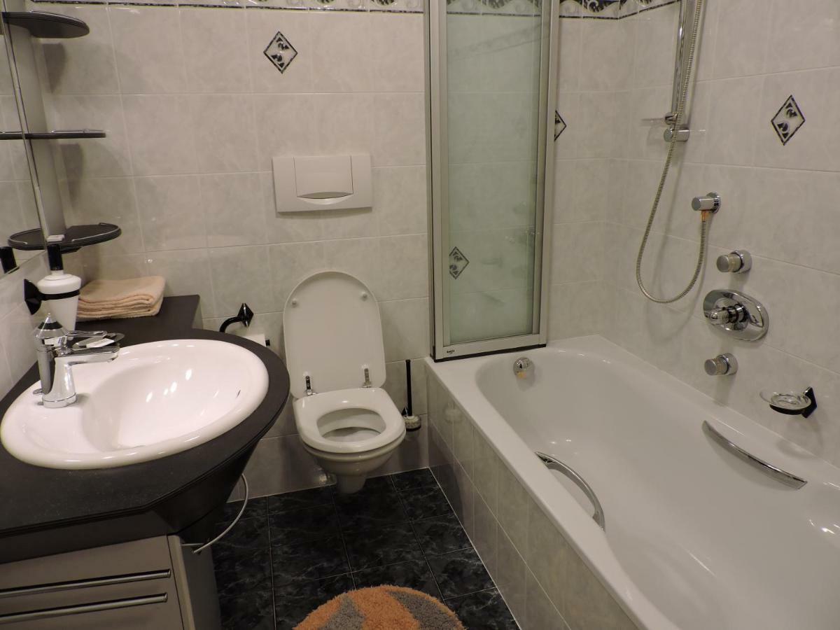 Kuehlerhof Aparthotel Anterselva di Mezzo Bagian luar foto